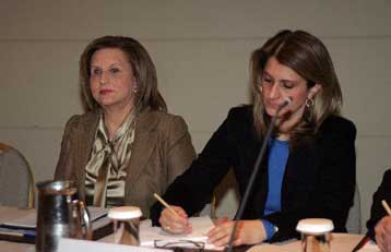 Κόντρα στη Βουλή για την κατάσταση σε αγορά εργασίας και ελεγκτικούς μηχανισμούς