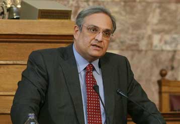 Νομοσχέδιο-«σκούπα»για μικρομεσαίες επιχειρήσεις και είσοδο της ναυτιλίας στο ΧΑ