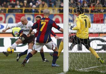 Ίντερ και Γιουβέντους «λύγισαν» την αντίσταση της Μπολόνια και της Παλέρμο