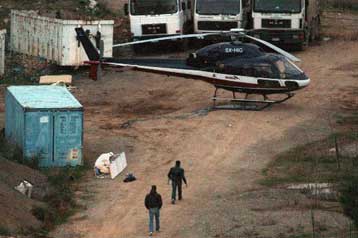 Απόδραση-καρμπόν Παλαιοκώστα και Ριζάι με ελικόπτερο