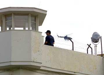 Κυβερνητική Επιτροπή μετά την νέα απόδραση από αέρος των Παλαιοκώστα και Ριζάι