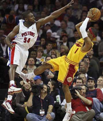 Παρά τους 50 πόντους του Γουέιντ οι Χιτ έχασαν