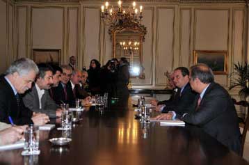 Σε νέα συνάντηση παρέπεμψε ο πρωθυπουργός την ΑΔΕΔΥ για εφάπαξ-ΟΠΑΔ