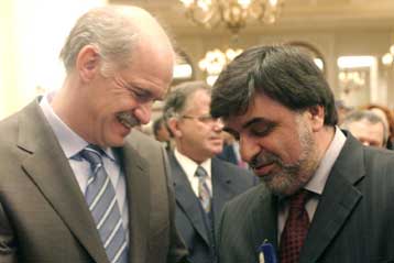 Συνάντηση με τον Γ.Παπανδρέου έχει το προεδρείο της ΑΔΕΔΥ