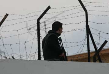 Πλήρη κινητοποίηση για τον εντοπισμό των δραπετών ζήτησε ο πρωθυπουργός