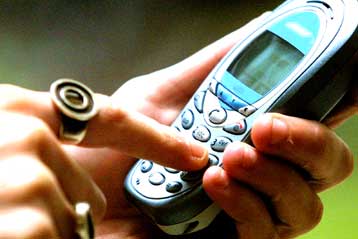 Τα καρτοκινητά με επώνυμο στη συνάντηση Στυλιανίδη με τις εταιρίες κινητής τηλεφωνίας