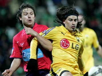 «Ζωντανή» στον μοναδικό τίτλο που διεκδικεί θέλει να μείνει η ΑΕΚ