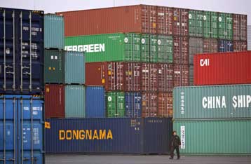 Κατακόρυφη πτώση σημείωσαν οι ιαπωνικές εξαγωγές τον Ιανουάριο