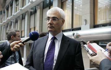 Συρρίκνωση του βρετανικού ΑΕΠ κατά 1,5% το δ τρίμηνο 2008