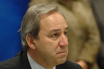 Επιμένει στη «συνταγή» του για την αντιμετώπιση της κρίση ο Γ.Αλογοσκούφης