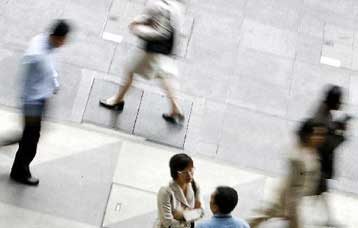 Κατά 90.200 ανθρώπους αυξήθηκε τον Ιανουάριο η λίστα ανέργων στη Γαλλία