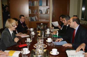 Εκταμίευση 408 εκατ. ευρώ από το ΕΣΠΑ και 1,5 δισ. ευρώ για ΜμΕ «έδωσε» η Χούμπνερ