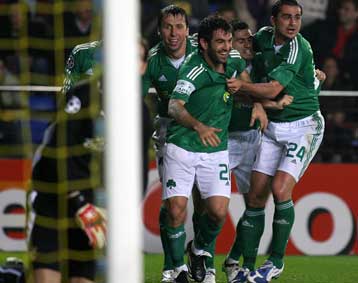 Ο φύλακας άγγελος… Καραγκούνης, το Καραϊσκάκη και το κατάμεστο ΟΑΚΑ