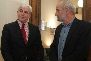 Να μη χάσει η ΔΕΗ τον δημόσιο χαρακτήρα της, τονίζει ο Αλέκος Αλαβάνος