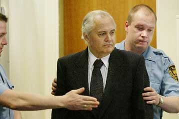 Αθώος για εγκλήματα πολέμου στο Κόσοβο ο Σέρβος πρώην πρόεδρος Μίλαν Μιλουτίνοβιτς