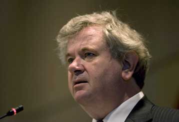 Νόμο για την παραίτηση του διοικητή της Κεντρικής Τράπεζας ψήφισε η ισλανδική Βουλή