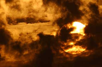 Συσκευή νανοσωλήνων μετατρέπει το διοξείδιο του άνθρακα σε καύσιμα