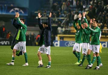 «Νίκη στο Καραϊσκάκη για τους φιλάθλους» θέλουν οι παίκτες του Παναθηναϊκού