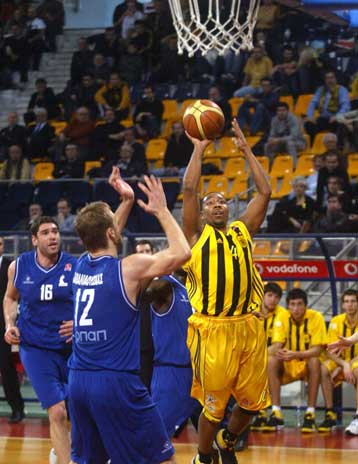 Ο Αρης νίκησε την Καβάλα, πέτυχε το… 4Χ4 και οδεύει ολοταχώς για την 3η θέση