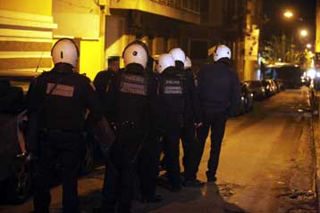 Συνελήφθη αρχιφύλακας που «τύφλωνε» με λέιζερ συναδέλφους του στα Εξάρχεια