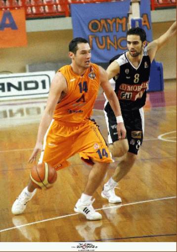 Την πόρτα της εξόδους σε όσους δεν μπορούν ανοίγει ο Μπαρτζώκας, αισιοδοξία στον ΠΑΟΚ