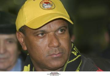 Μόνο τους τρεις βαθμούς κρατά ο Μαζίνιο, παράπονα για τη διαιτηρία από τον Θρασύβουλο