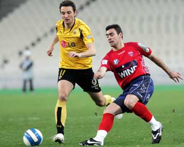 Παπούτσια από τον τόπο της ψάχνει να βρει η ΑΕΚ