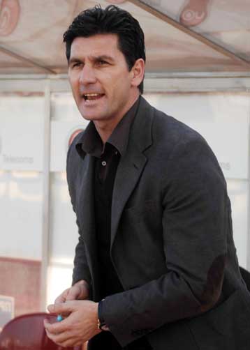 «Τσεκάρει» Γεωργιανούς και Μαροκινό ο Ουζουνίδης, τιμωρία για Ρομπέρ