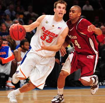 Στα ντραφτ αλλά χωρίς μάνατζερ ο Νικ Καλάθης