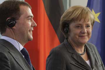 Νέο παγκόσμιο σύστημα συναλλαγών ζητά και η Ρωσία