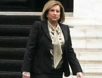 Κόντρα στη Βουλή για την κατάσταση στην αγορά εργασίας