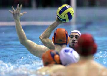 «Έπνιξε» τη Σίμπενικ και προκρίθηκε στους «8» της Ευρωλίγκα ο Ολυμπιακός