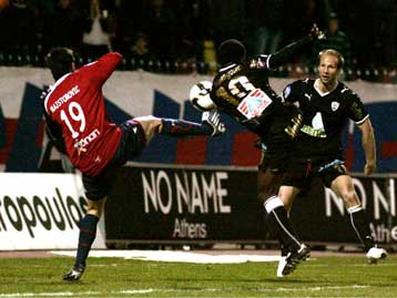 «Απόδραση» του ΠΑΟΚ από τη Νέα Σμύρνη με σούπερ Μπακαγιόκο