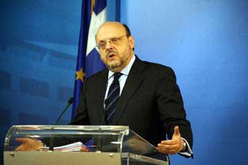 Σκληρή η απάντηση της κυβέρνησης στα περί αναξιοπιστίας που της «χρέωσε» το ΠΑΣΟΚ