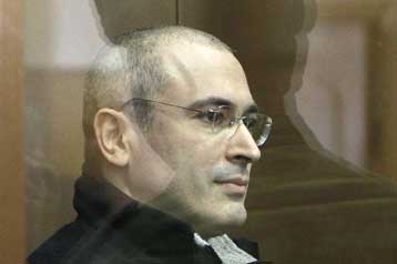 Ξανά σε δίκη ο Μιχαήλ Χοντορκόφσκι κινδυνεύοντας με άλλα 15 χρόνια στη φυλακή