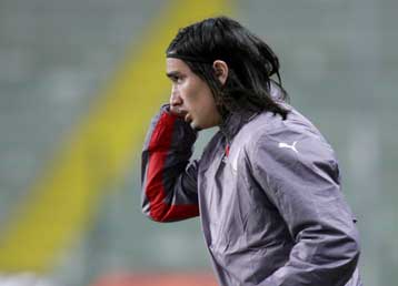 Το μπαλάκι στην διοίκηση του Ολυμπιακού από τον Βαλβέρδε για τον Λέτο