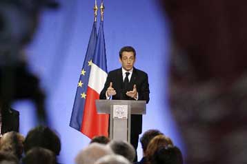 Απειλητικές επιστολές με παραλήπτες τον Σαρκοζί, υπουργούς και βουλευτές της Γαλλίας