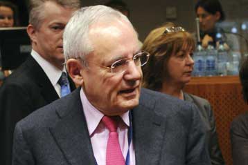 Ευρεία συμμαχία κατά της παιδικής πορνογραφίας ανακοίνωσε η Κομισιόν