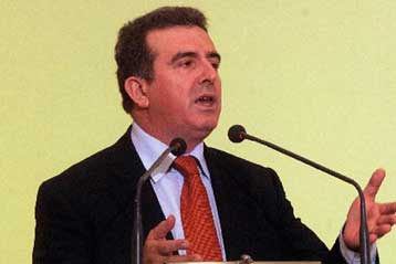 Μποϊκοτάζ κατά «της κυβέρνησης της ακρίβειας» ζητά το ΠΑΣΟΚ