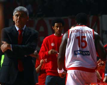 Ο Γιαννάκης πήρε «Τσίλι» και απέκλεισε τον Σχορτσιανίτη