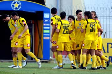 Έλαμψε το Αστέρι της Τρίπολης και πήρε το εισιτήριο για τα ημιτελικά