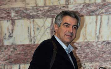 Ερώτηση 50 βουλευτών του ΠΑΣΟΚ για τις αποδοχές διοικητικών στελεχών δημοσίου τομέα