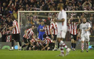 Το τρόπαιο θα διεκδικήσει η Αθλέτικ Μπιλμπάο, 3-0 τη Σεβίλη