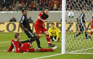 Εκτός τετράδας… πέταξε η Λεβερκούζεν την Μπάγερν, πρόκριση για Αμβούργο, Βέρντερ