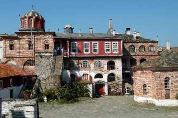 Την Πέμπτη η κατάθεση στο Εφετείο των μελών της Γεροντίας της Μονής Βατοπαιδίου