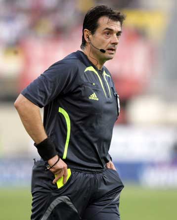 «Κόπηκε» από την UEFA ο Βασσάρας, υποψήφιος πρόεδρος της ΚΕΔ;