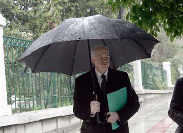 Μόνο προεκλογικό το σχέδιο της κυβέρνησης για έξοδο από την κρίση, λέει ο Γ.Παπανδρέου