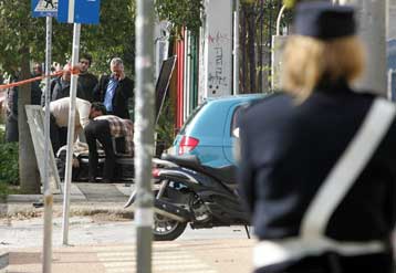 Νεκρός αστυνομικός από πυρά ληστών στη Νίκαια