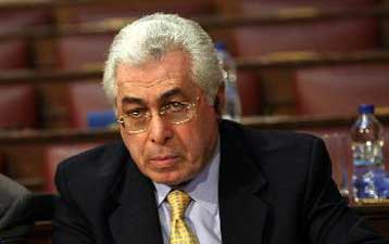 Να τεθεί στη Βουλή το θέμα των άγονων γραμμών ζητά ο Αρ.Παυλίδης