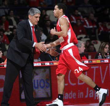 Χτίζουμε χαρακτήρα, λέει ο Γιαννάκης που έστειλε μήνυμα σε Sofo